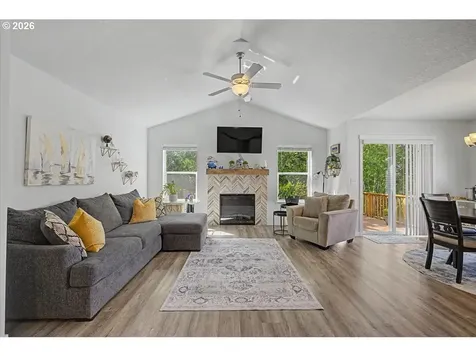 1760 Wayfarer Lane Tillamook OR 97141
