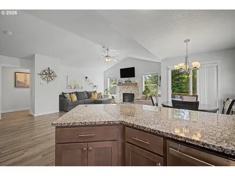 1760 Wayfarer Lane Tillamook OR 97141