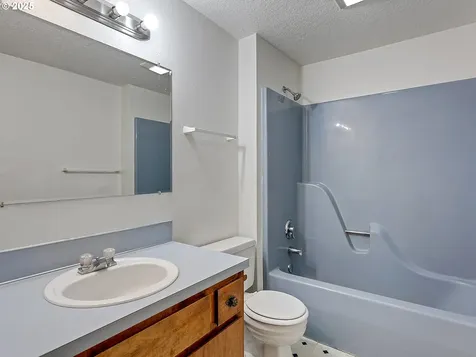 2916 NE 122nd Avenue Portland OR 97230