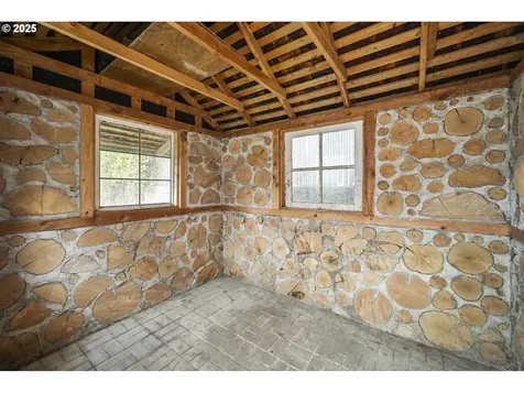 6551 SW Taylors Ferry Road Portland OR 97223