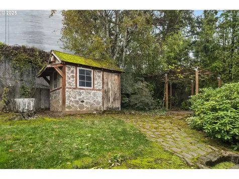 6551 SW Taylors Ferry Road Portland OR 97223