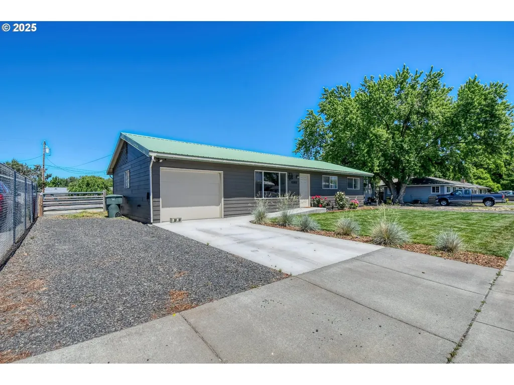 4303 SW Sheridan Avenue Pendleton OR 97801