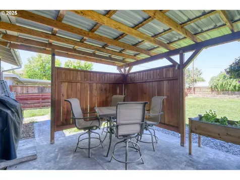 4303 SW Sheridan Avenue Pendleton OR 97801