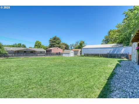 4303 SW Sheridan Avenue Pendleton OR 97801