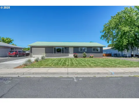 4303 SW Sheridan Avenue Pendleton OR 97801
