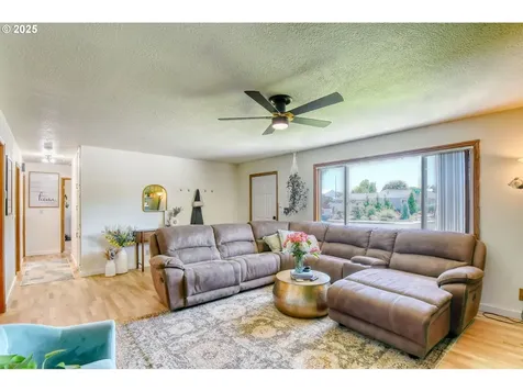 4303 SW Sheridan Avenue Pendleton OR 97801