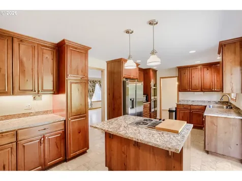7025 SW Hoodview Place Beaverton OR 97008