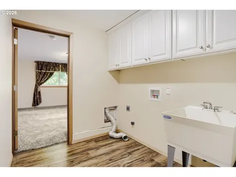 7025 SW Hoodview Place Beaverton OR 97008