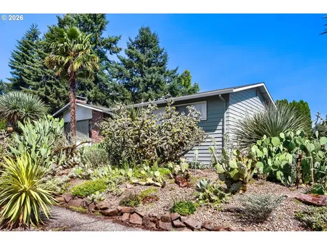 7025 SW Hoodview Place Beaverton OR 97008