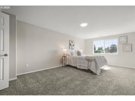 7841 SE 62nd Avenue Portland OR 97206