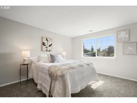 7841 SE 62nd Avenue Portland OR 97206
