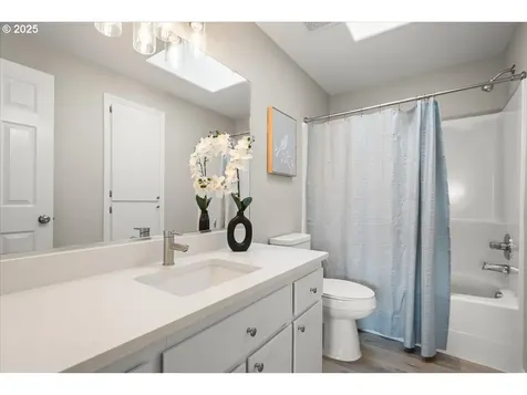 7841 SE 62nd Avenue Portland OR 97206