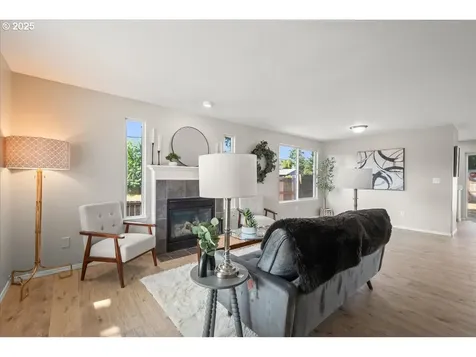7841 SE 62nd Avenue Portland OR 97206