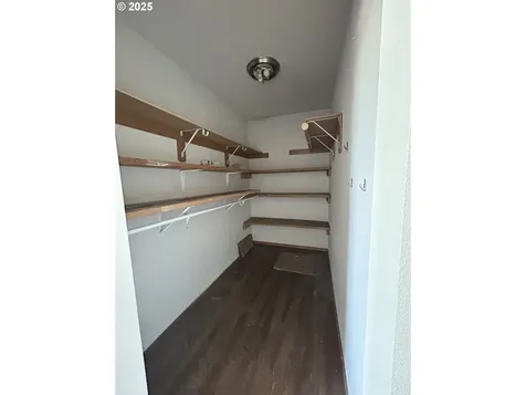 1633 SE Jonathan Avenue Dallas OR 97338