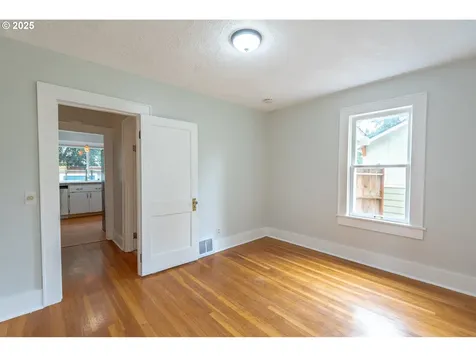 504 W 32nd Street Vancouver WA 98660