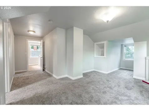 504 W 32nd Street Vancouver WA 98660