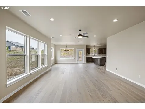 941 Sand Pines Avenue Sutherlin OR 97479