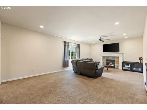 19537 Morrie Drive Oregon City OR 97045