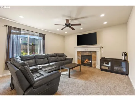 19537 Morrie Drive Oregon City OR 97045
