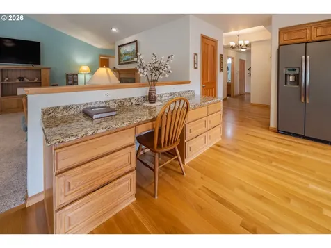 1115 Skookum Drive Silverton OR 97381