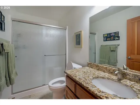 1115 Skookum Drive Silverton OR 97381
