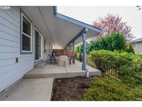 1115 Skookum Drive Silverton OR 97381
