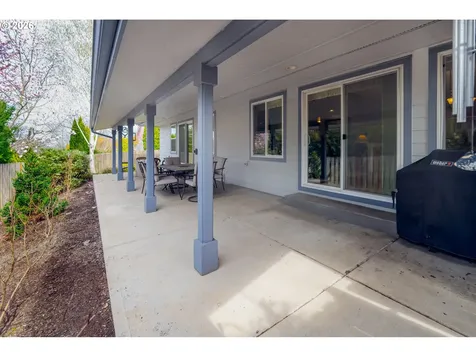 1115 Skookum Drive Silverton OR 97381