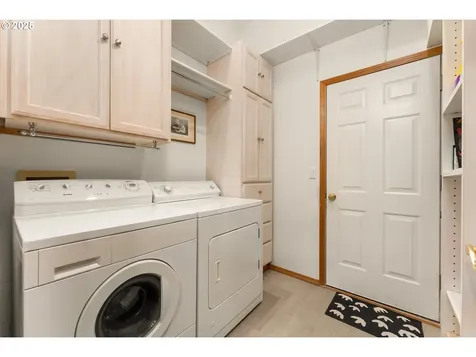 2010 9th Court Columbia City OR 97018