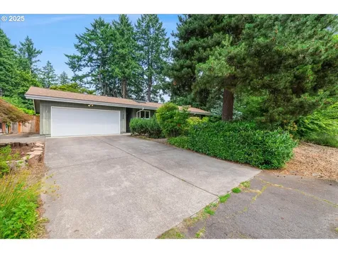 11805 SW Belvidere Place Portland OR 97225