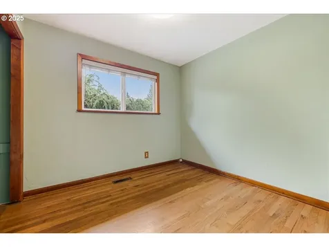 11805 SW Belvidere Place Portland OR 97225