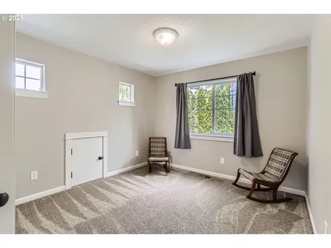 15602 NW Graf Street Portland OR 97229