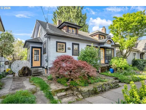 2714 NE Everett Street Portland OR 97232