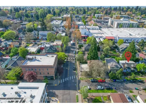 2714 NE Everett Street Portland OR 97232