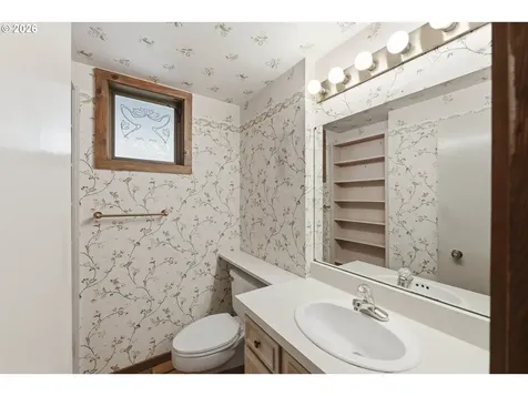 1310 Ingersoll Street Coos Bay OR 97420
