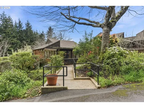 1310 Ingersoll Street Coos Bay OR 97420