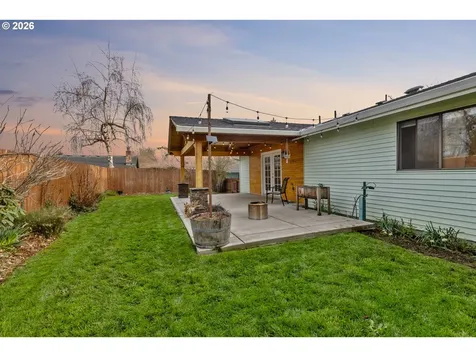 2387 Wintergreen Avenue NW Salem OR 97304