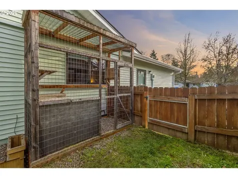 2387 Wintergreen Avenue NW Salem OR 97304