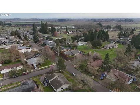 2387 Wintergreen Avenue NW Salem OR 97304