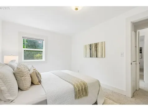 4228 NE Simpson Street Portland OR 97218
