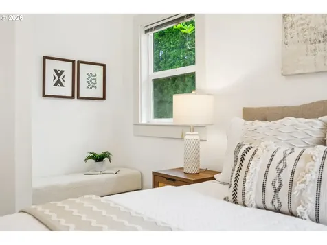 4228 NE Simpson Street Portland OR 97218