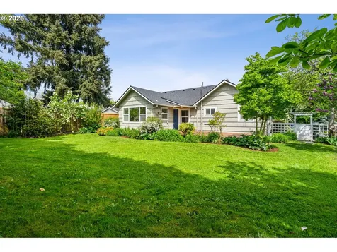 4228 NE Simpson Street Portland OR 97218