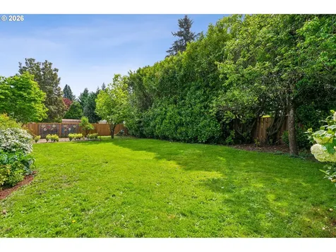 4228 NE Simpson Street Portland OR 97218