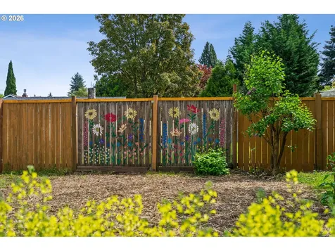 4228 NE Simpson Street Portland OR 97218