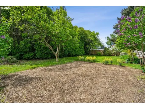 4228 NE Simpson Street Portland OR 97218