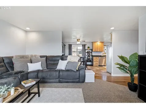86 E 2nd Street Halsey OR 97348