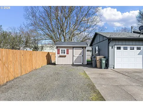 86 E 2nd Street Halsey OR 97348