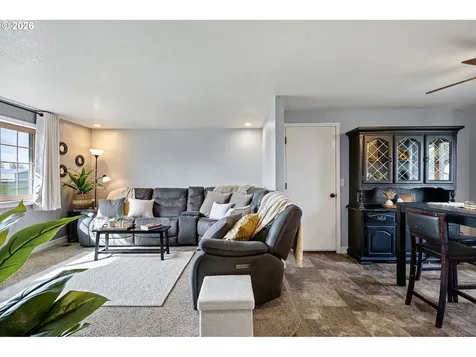 86 E 2nd Street Halsey OR 97348