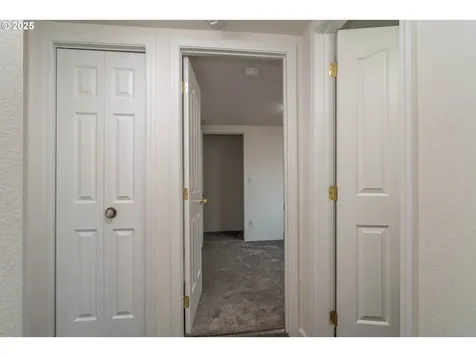866 NE Walnut Street Roseburg OR 97470