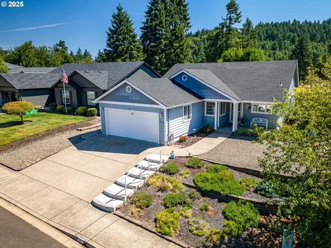 910 Kristen Way Cottage Grove OR 97424