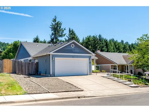 910 Kristen Way Cottage Grove OR 97424